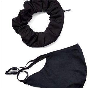 Black Adult Mask & Scrunchie set. Zipper
